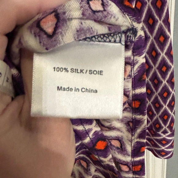 TORY BURCH “Edie” Diamond Print Silk Button Down Blouse Size SMALL - Picture 5 of 5